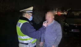 最新郑州喝醉酒爆料,街头冲突引热议，真相揭秘！